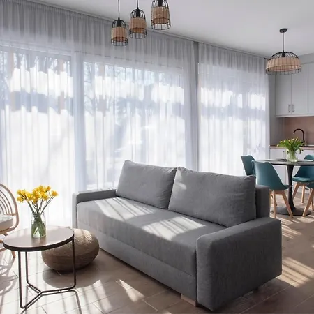 Villa Aranygesztenye Apartmanhaz Balatonudvari