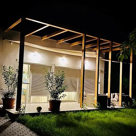 Aranygesztenye Apartmanhaz قرية بالاتونودفاري