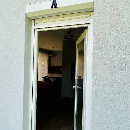 Aranygesztenye Apartmanhaz * قرية بالاتونودفاري